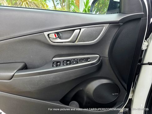 Used 2021 Hyundai Kona Ultimate FWD image 25