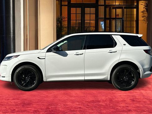 Used 2024 Land Rover Discovery Sport S image 3