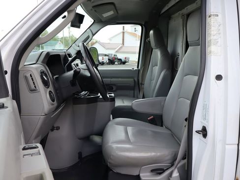 Used 2014 Ford E-450 and Econoline 450 Super Duty w/ Power Windows & Locks Group RWD image 20