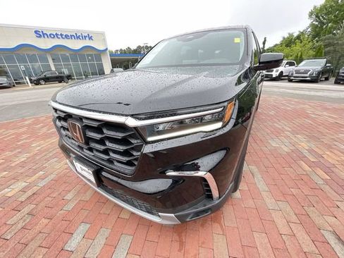 Certified 2025 Honda Pilot EX-L image 25