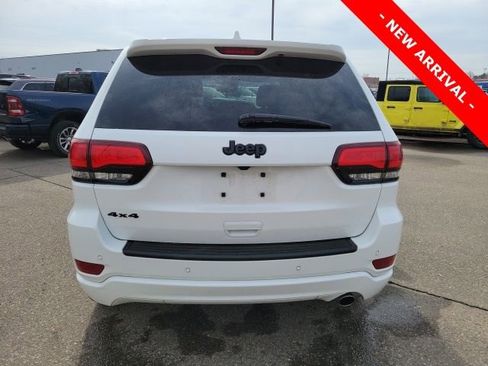 Used 2021 Jeep Grand Cherokee Laredo X image 4