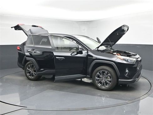 Used 2022 Toyota RAV4 Limited image 48