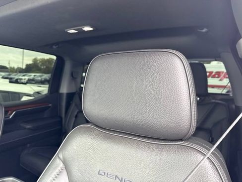 Used 2022 GMC Sierra 1500 Denali AWD/4WD image 13