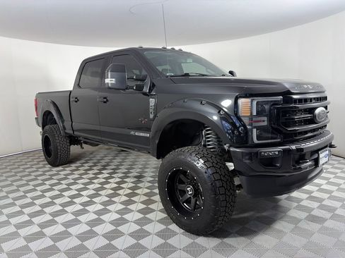 Used 2021 Ford F250 Lariat image 1