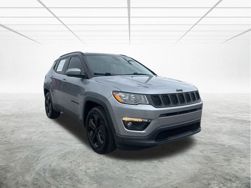 Certified 2019 Jeep Compass Altitude image 2