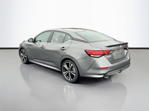 Used 2022 Nissan Sentra SR w/ Trunk Package image 5