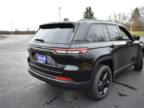 New 2025 Jeep Grand Cherokee Altitude AWD/4WD image 5