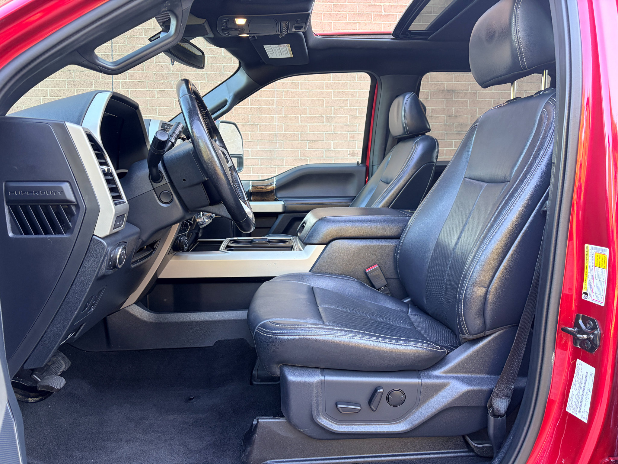 Used 2022 Ford F250 Lariat w/ Lariat Ultimate Package AWD/4WD image 12