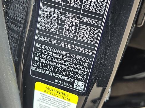 Used 2025 Land Rover Discovery Sport S image 35