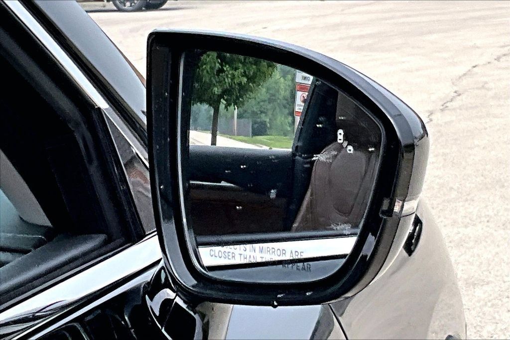Certified 2024 INFINITI QX60 Sensory AWD/4WD image 23