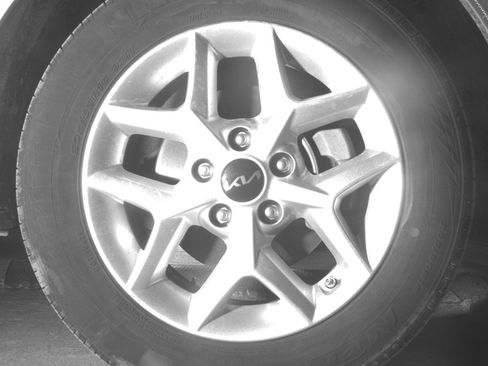 Used 2025 Kia Soul LX w/ LX Technology Package image 13