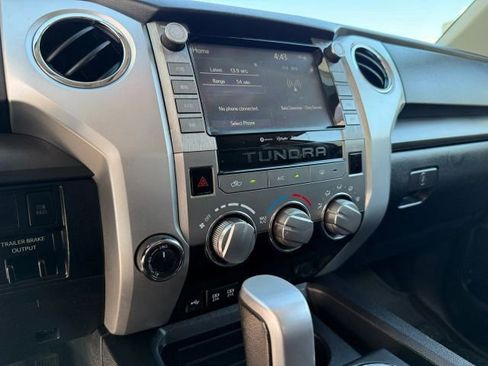 Used 2021 Toyota Tundra SR5 w/ SR5 Upgrade Package AWD/4WD image 37