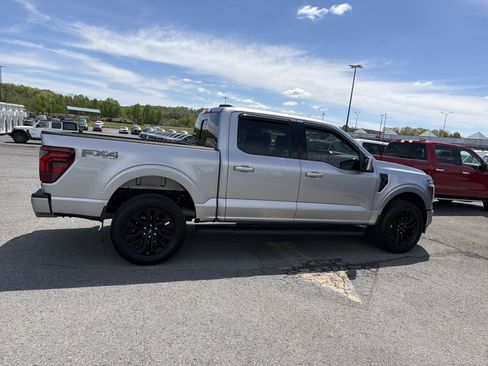 Used 2025 Ford F150 Lariat w/ Equipment Group 502A High AWD/4WD image 3