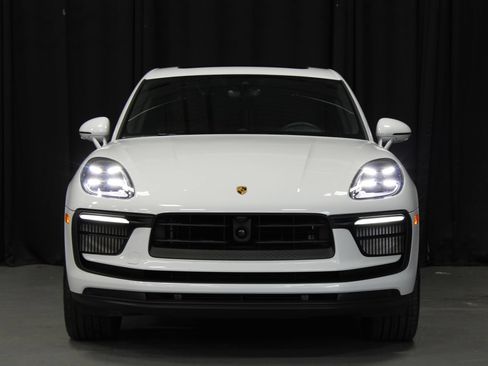 New 2026 Porsche Macan S AWD/4WD image 8