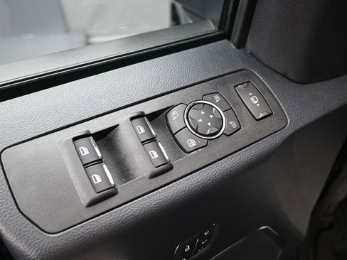 Used 2022 Ford F250 Lariat w/ Tremor Off-Road Package image 10