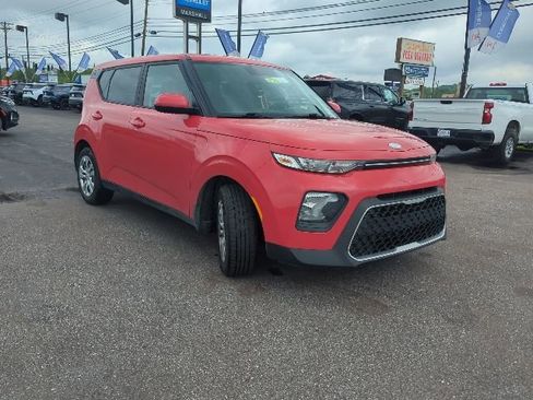 Used 2020 Kia Soul LX FWD image 5