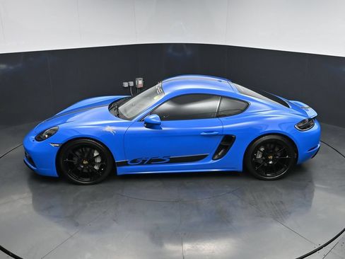 Used 2024 Porsche 718 Cayman GTS RWD image 15