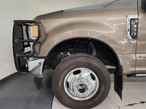 Used 2020 Ford F350 King Ranch w/ King Ranch Ultimate Package image 11