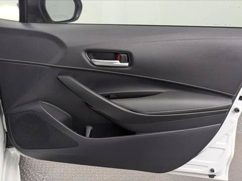 Used 2021 Toyota Corolla SE FWD image 21