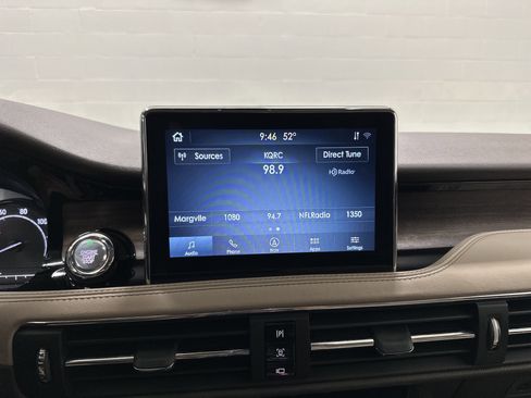 Used 2020 Lincoln Corsair Reserve w/ Equipment Group 201A image 23