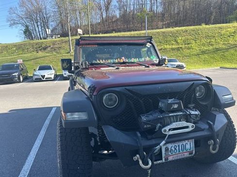 Used 2021 Jeep Wrangler Unlimited Sport image 16