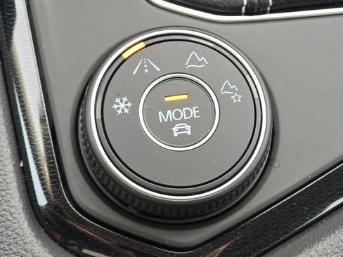 New 2026 Volkswagen Taos S image 7