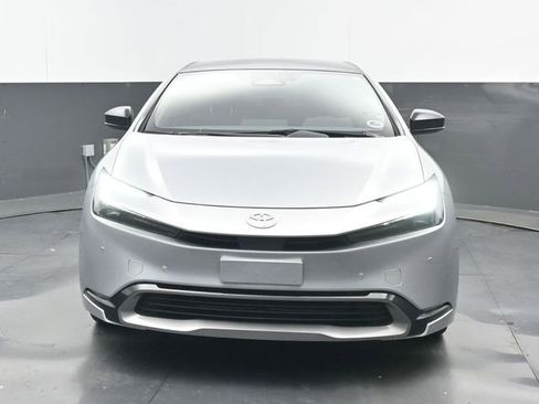 Used 2023 Toyota Prius XLE FWD image 5