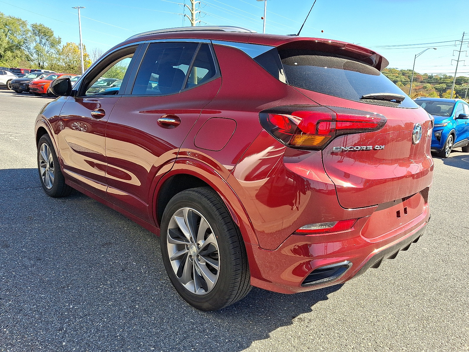 Certified 2023 Buick Encore GX Select w/ Sport Touring Package FWD image 5