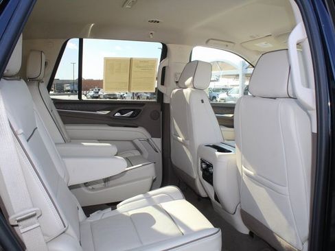 Used 2024 GMC Yukon Denali image 20