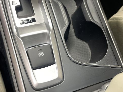 Used 2022 Subaru Ascent Premium w/ Convenience Package image 28