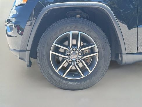 Used 2019 Jeep Grand Cherokee Limited AWD/4WD image 41