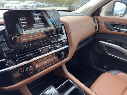 Certified 2025 Nissan Pathfinder Platinum w/ Cargo Package image 21