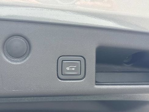 Used 2024 Chevrolet Equinox RS w/ RS Leather Package FWD image 14