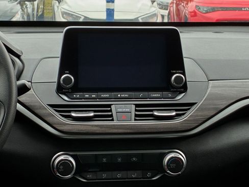 Used 2025 Nissan Altima 2.5 SV image 20