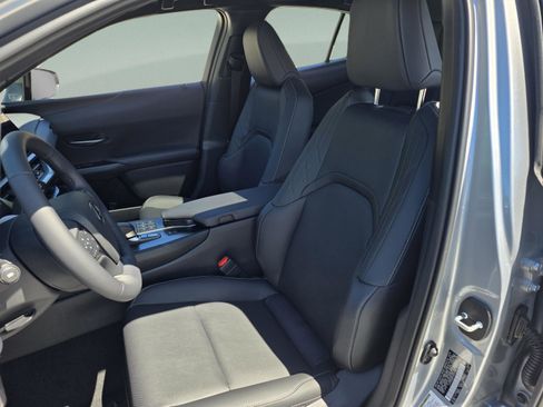 New 2026 Lexus UX 300h FWD image 12