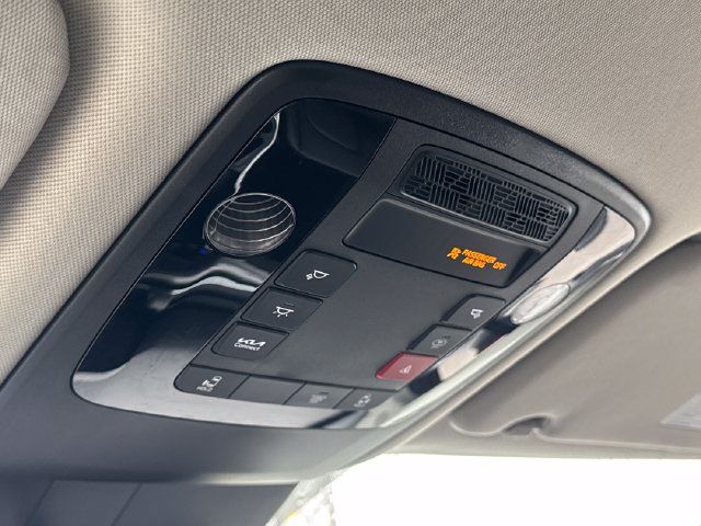 Certified 2026 Kia Carnival FWD image 37