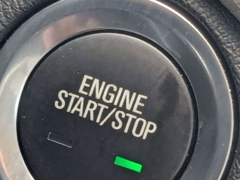 Used 2024 Chevrolet Equinox LT FWD image 34