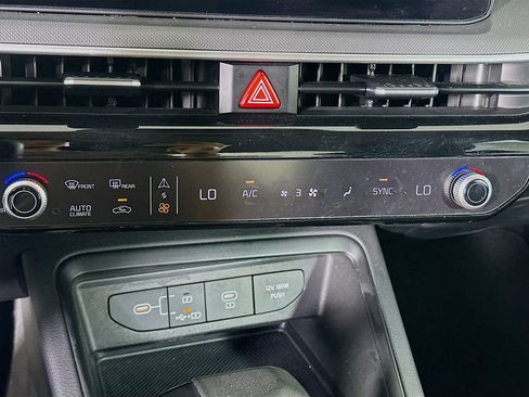 Used 2025 Kia K5 LXS image 23