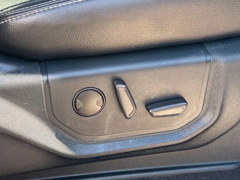 Used 2021 Ford F350 Lariat w/ Chrome Package AWD/4WD image 17