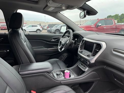 Certified 2021 GMC Acadia SLT w/ Elevation Edition AWD/4WD image 2