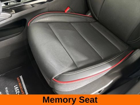 Used 2023 Buick Envision Essence w/ Sport Touring Package AWD/4WD image 16