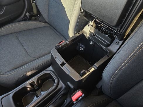 New 2026 Jeep Wrangler Sport AWD/4WD image 29
