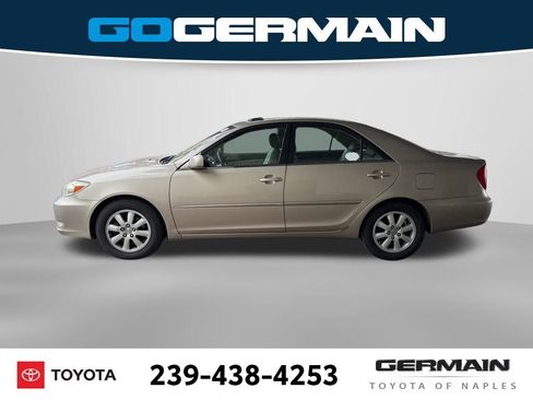 Used 2003 Toyota Camry XLE image 2