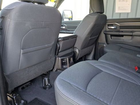 Used 2025 RAM 2500 Big Horn AWD/4WD image 24