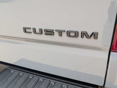 Used 2024 Chevrolet Silverado 1500 Custom Trail Boss w/ Turbomax Blackout Package AWD/4WD image 29