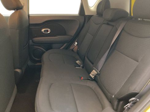 Used 2016 Kia Soul + FWD image 18