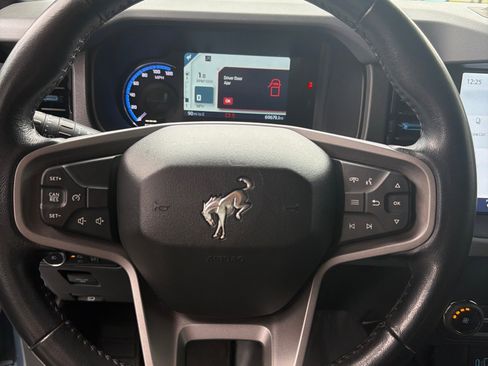 Used 2024 Ford Bronco Black Diamond AWD/4WD image 17