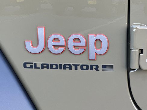New 2026 Jeep Gladiator Mojave image 33