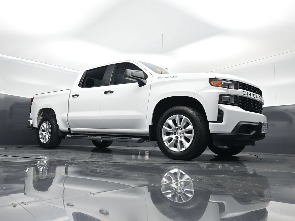 Used 2021 Chevrolet Silverado 1500 Custom RWD image 3
