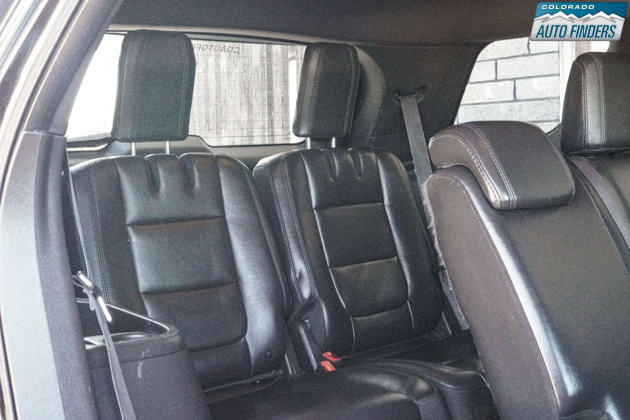 Used 2015 Ford Explorer XLT w/ Equipment Group 202A AWD/4WD image 23